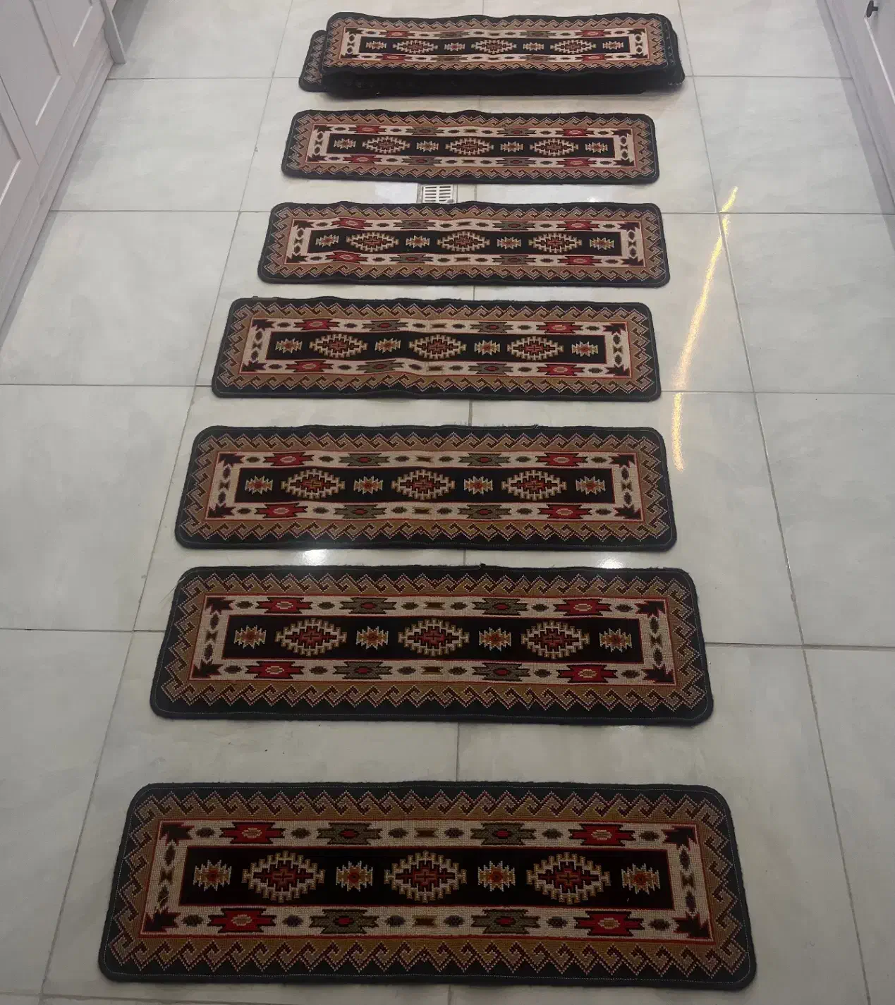 پادری/گلیم راه پله|پادری|اسلام‌شهر, شهرک قائمیه|دیوار