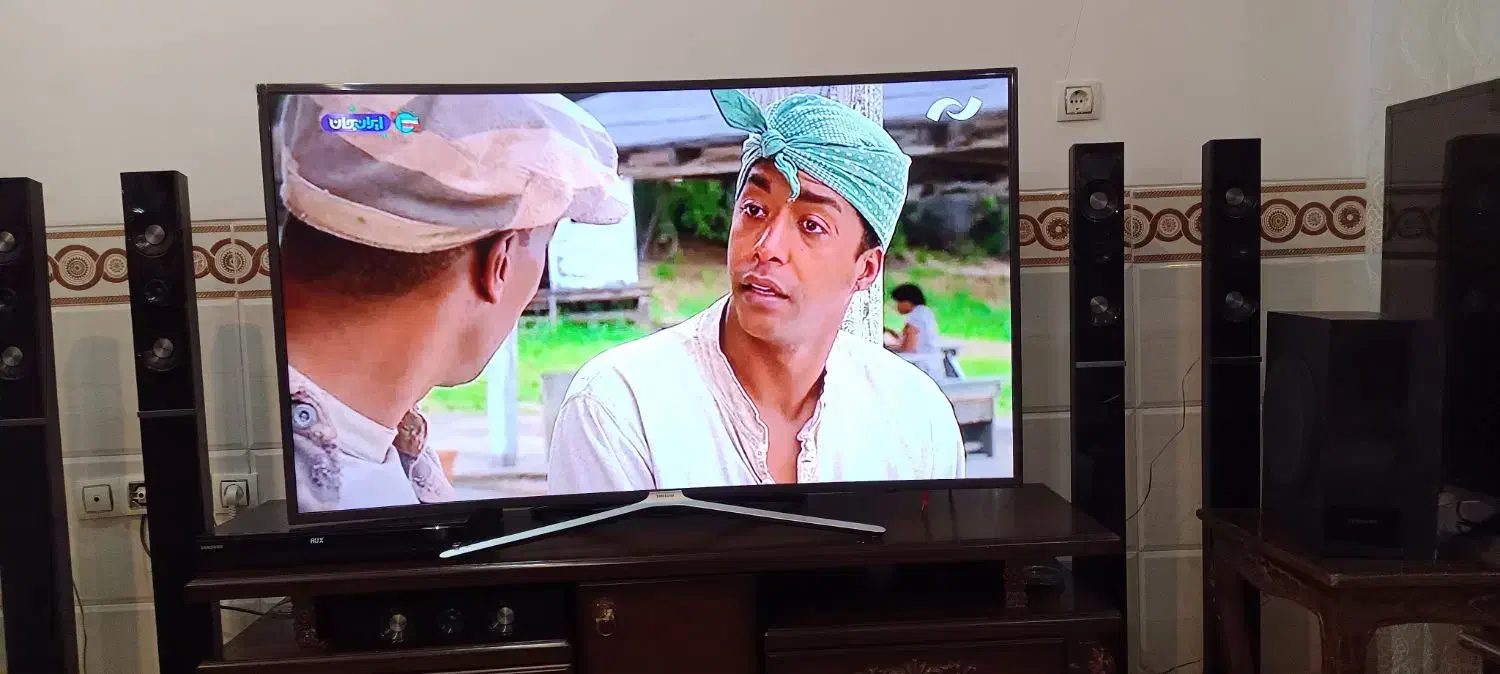 تلوزیون منحنی سامسونگ 55|تلویزیون و پروژکتور|یزد, |دیوار