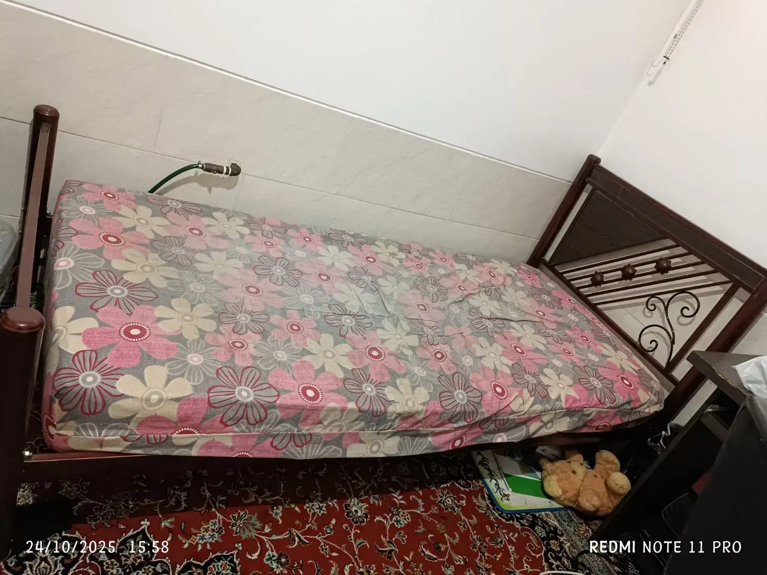 تخت خواب ینفره|تخت و سرویس خواب|شیراز, کوشک میدان|دیوار