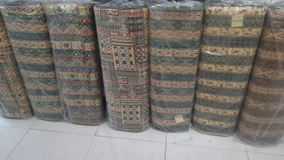 زیر انداز|روفرشی|سنندج, |دیوار