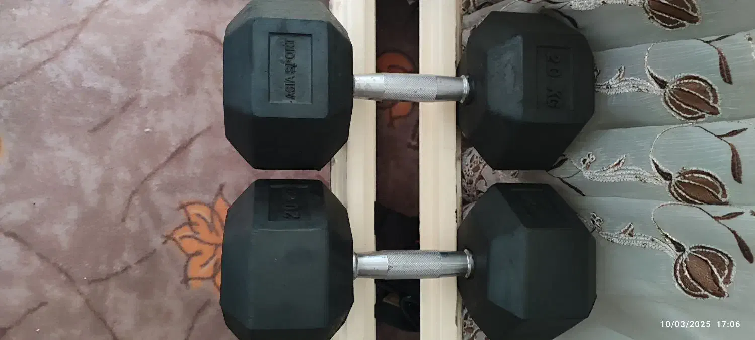 دو عدد دمبل ۲۰ کیلویی(جمعا۴۰ کیلو)|تجهیزات ورزشی|جم, |دیوار