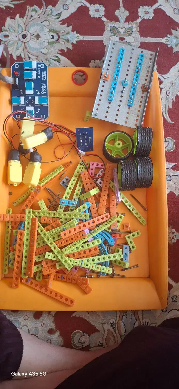 رباتیک کودکان|اسباب‌‌بازی|شیراز, هفت تنان|دیوار