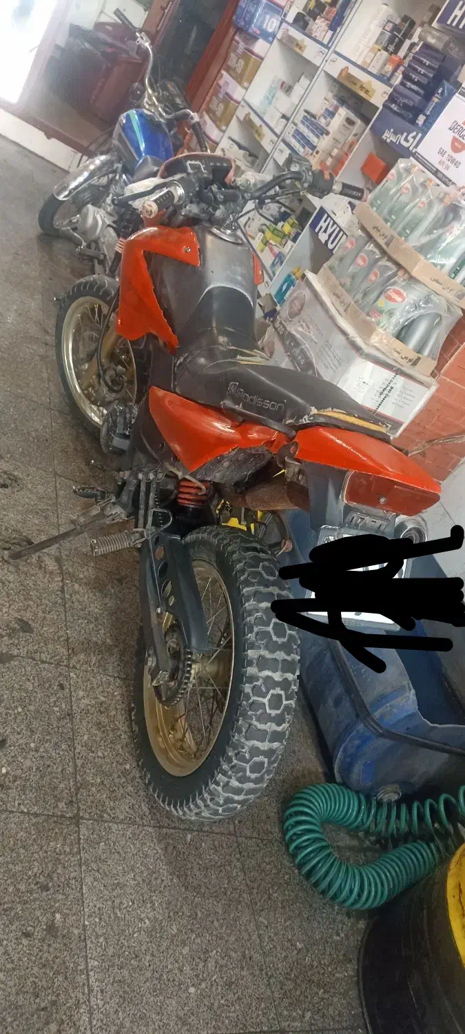 تریل رادیسون 200|موتورسیکلت|گرمدره, |دیوار