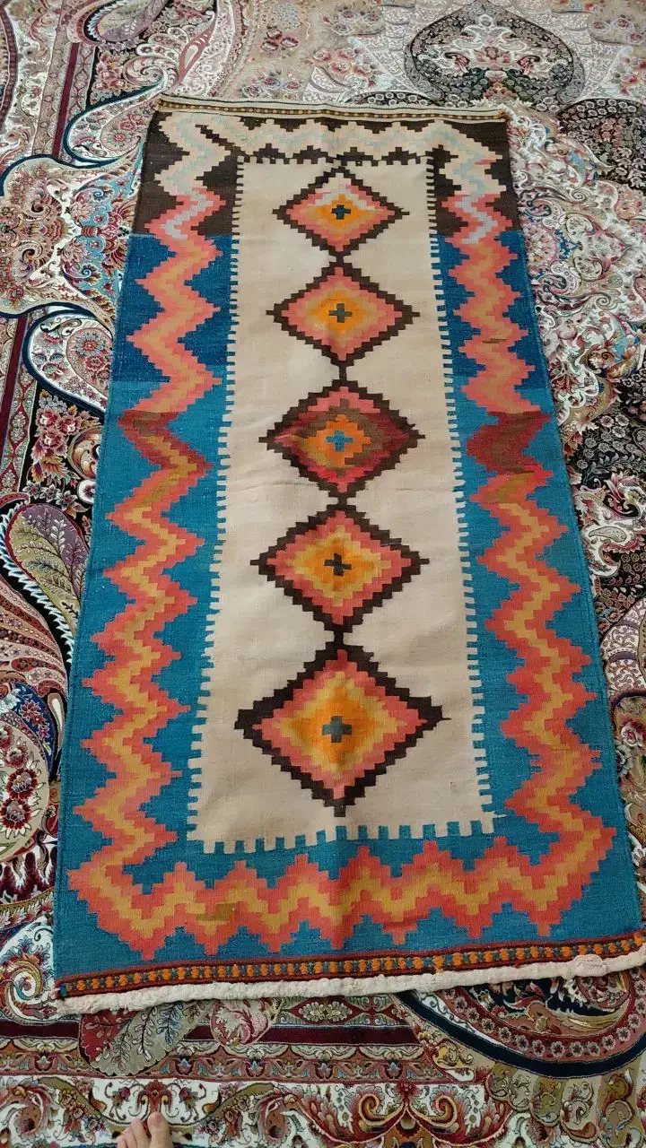 گلیم قدیمی|گلیم، جاجیم، گبه|قم, پردیسان|دیوار