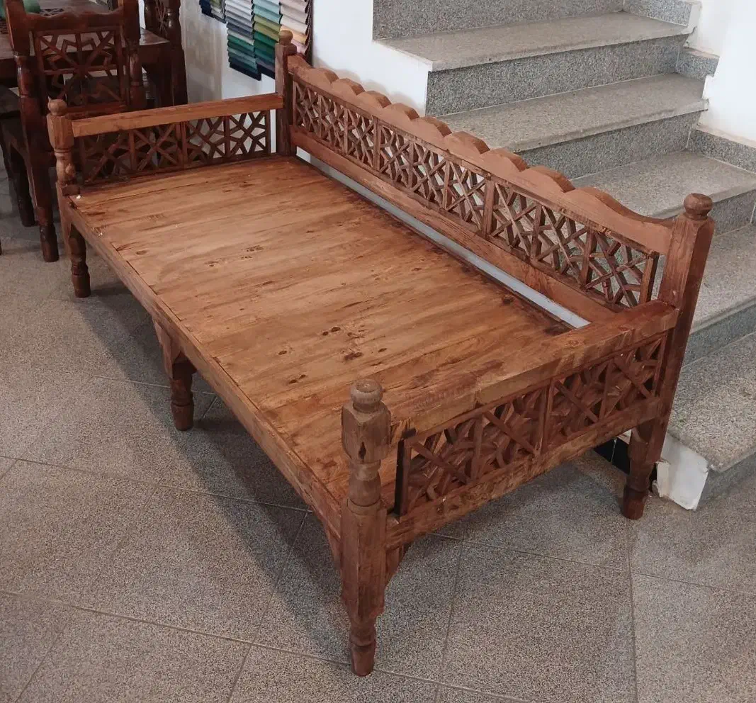 تخت سنتی چوبی گره چینی|مبلمان خانگی و میز عسلی|لاهیجان, بازکیاگوراب|دیوار