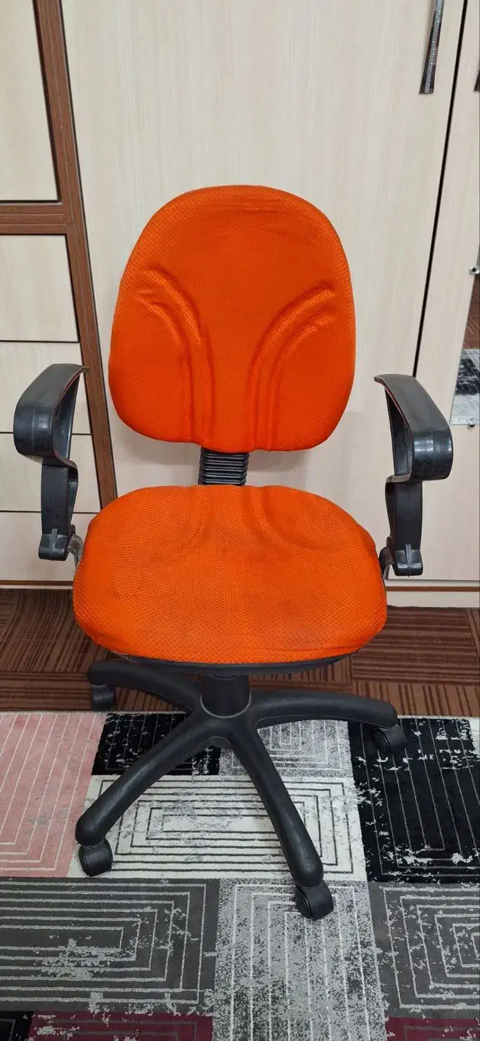 میز کامپیوتر و صندلی|میز تحریر و کامپیوتر|لنجان, |دیوار