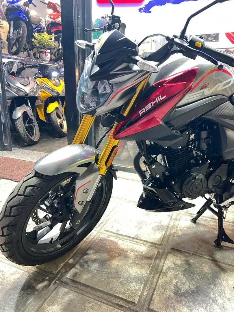 آشیل۲۰۰|موتورسیکلت|مشهد, کوی المهدی|دیوار