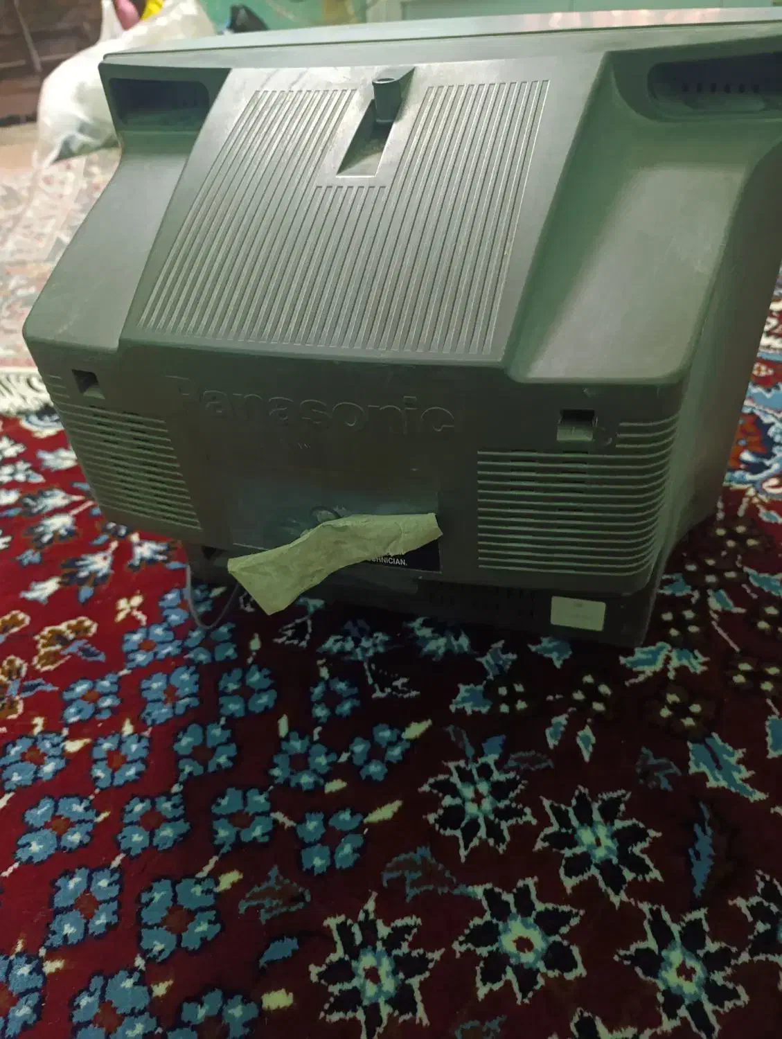 تلویزیون پاناسونیک 14اینچ|تلویزیون و پروژکتور|اهواز, زندوکیلی|دیوار