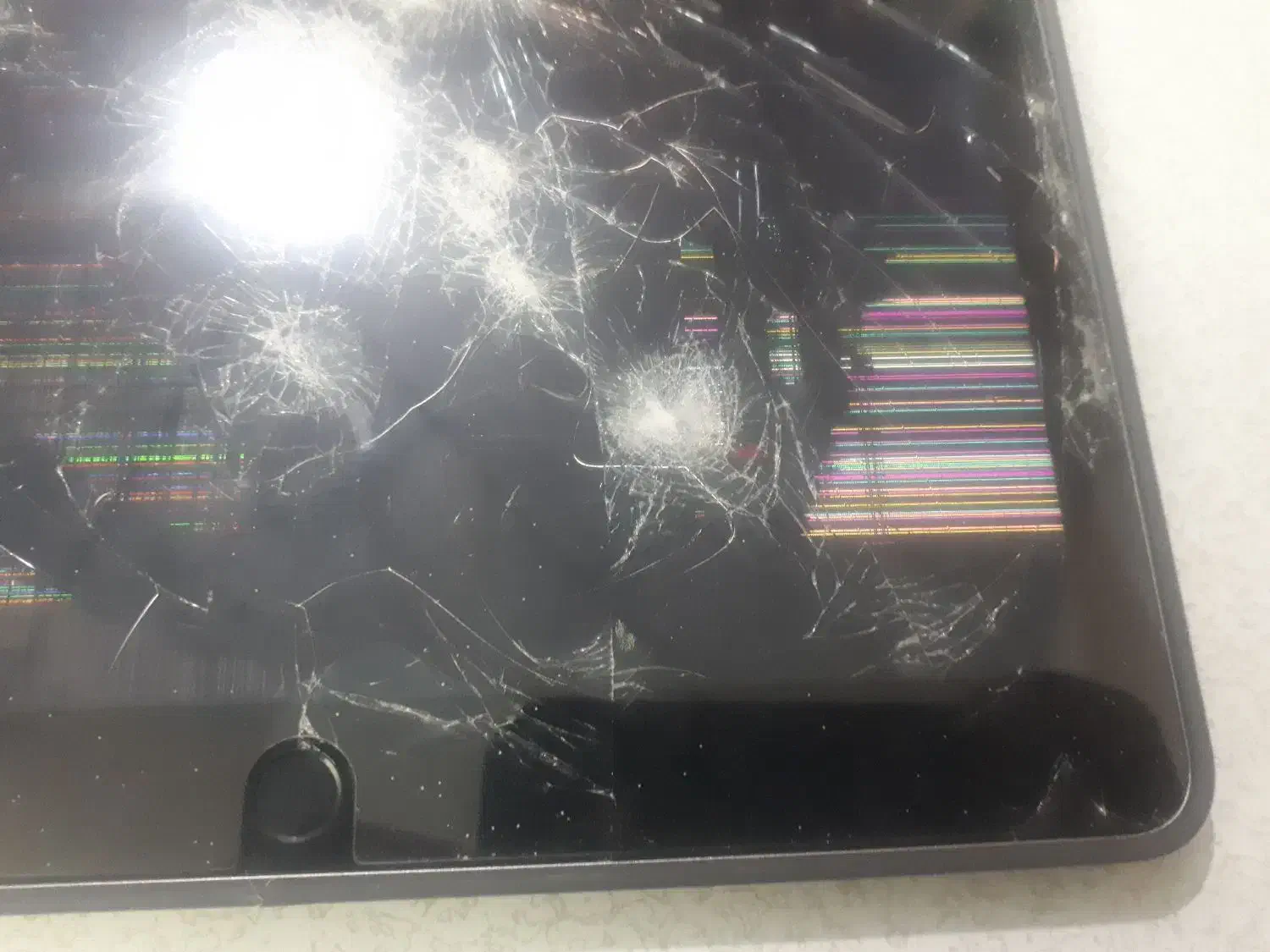 ایپدایفون پرو مدل ۲۰۱۶ تاچ السیدی شکسته|موبایل|قرچک, میرزائی جنوبی|دیوار