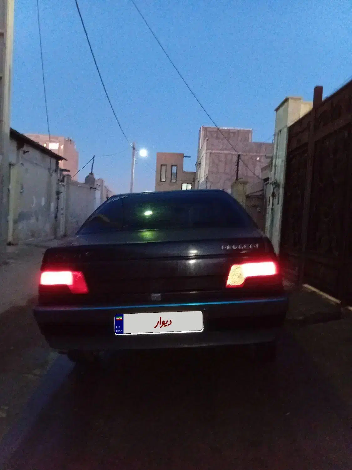 پژو ۴۰۵|خودرو سواری و وانت|زرندیه, |دیوار