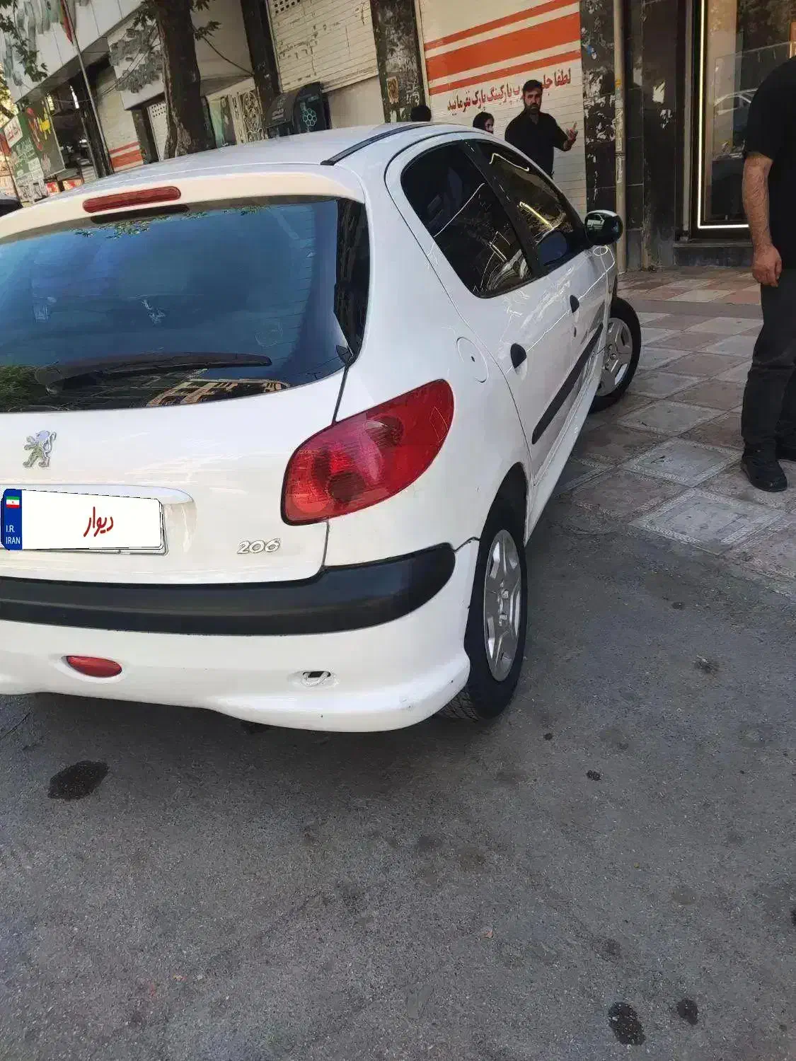پژو 206 تیپ ۶، مدل ۱۳۸۸|خودرو سواری و وانت|شیراز, قصرالدشت|دیوار
