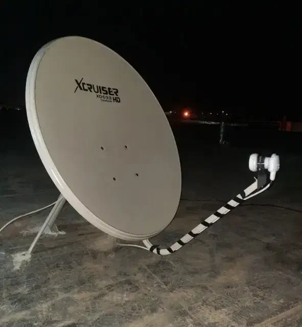 نصاب آنتن* تنظیم آنتن* تلویزیون*براکت|خدمات پیشه و مهارت|بم, |دیوار