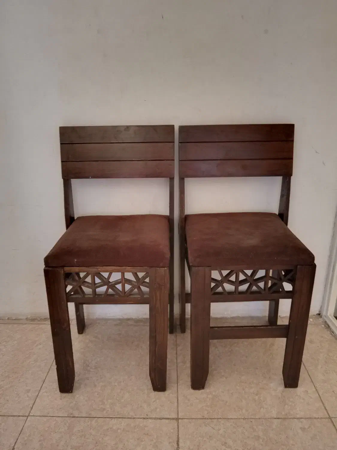 دو عدد صندلی چوبی گره چینی ناهار خوری|میز و صندلی غذاخوری|شیراز, آزادگان|دیوار