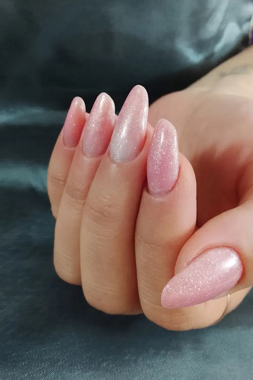 «کاشت ناخن با قیمت استثنایی و تخفیف ویژه»|خدمات آرایشگری و زیبایی|کاشان, میدان کهنه|دیوار