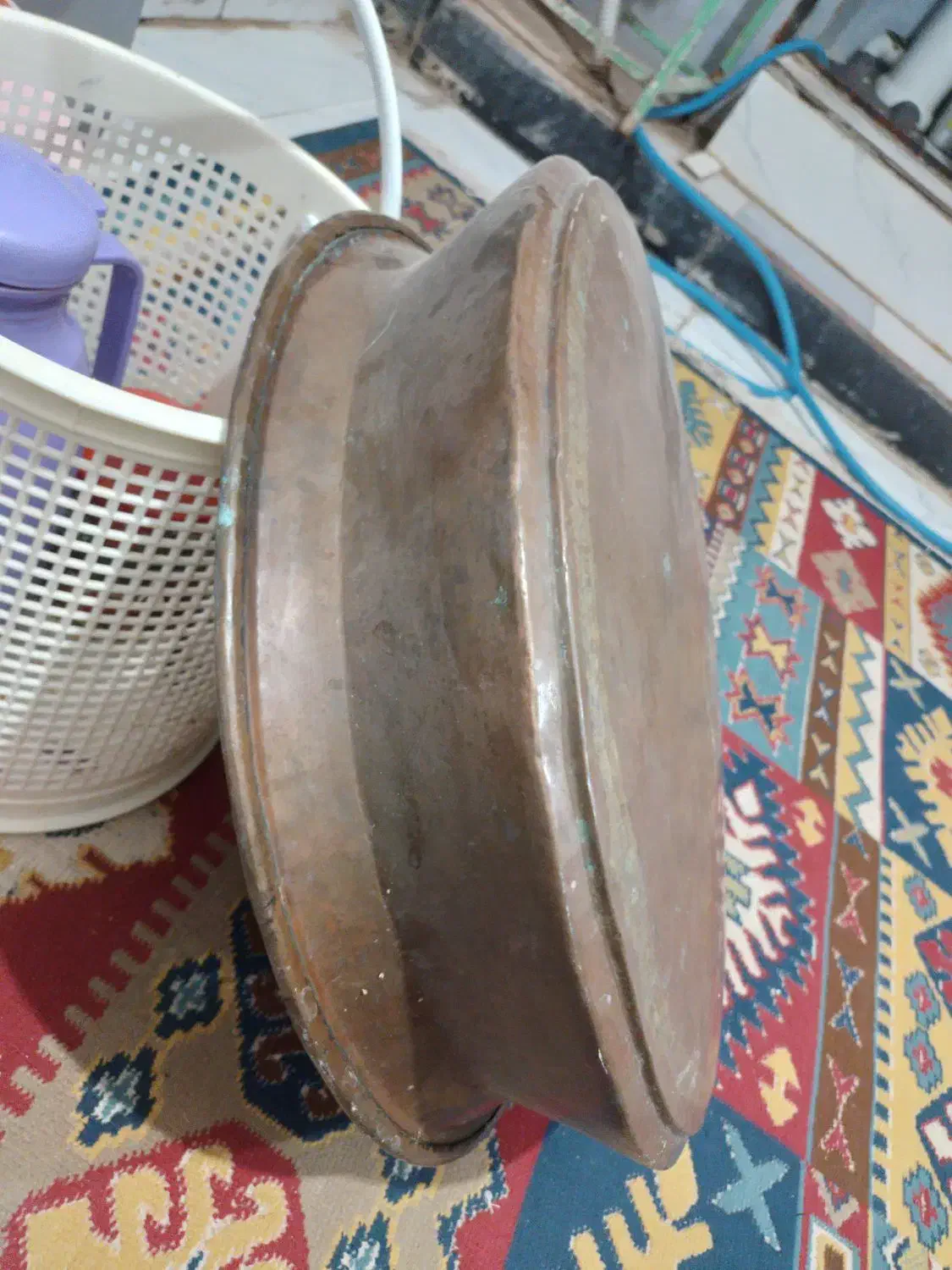 باسلام تشت مسی وزن ۲/۵۰۰دهانه ۶۶|صنایع دستی و سایر لوازم تزئینی|تربت جام, میان جام|دیوار