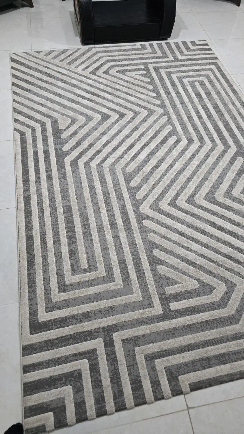 فروش فوری تخت دو نفره و فرش|مبلمان خانگی و میز عسلی|اصفهان, شاه پسند|دیوار