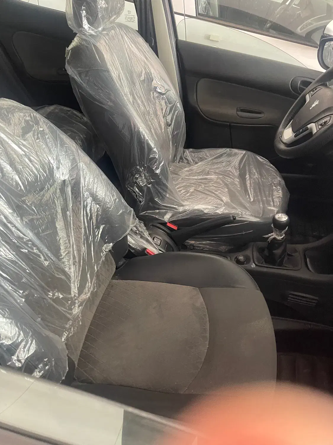 ۲۰۷مدل ۱۴۰۳ بسیارتمیز|خودرو سواری و وانت|سیرجان, |دیوار