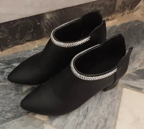 کفش نیم بوت 40|کیف، کفش، کمربند|بروجرد, |دیوار