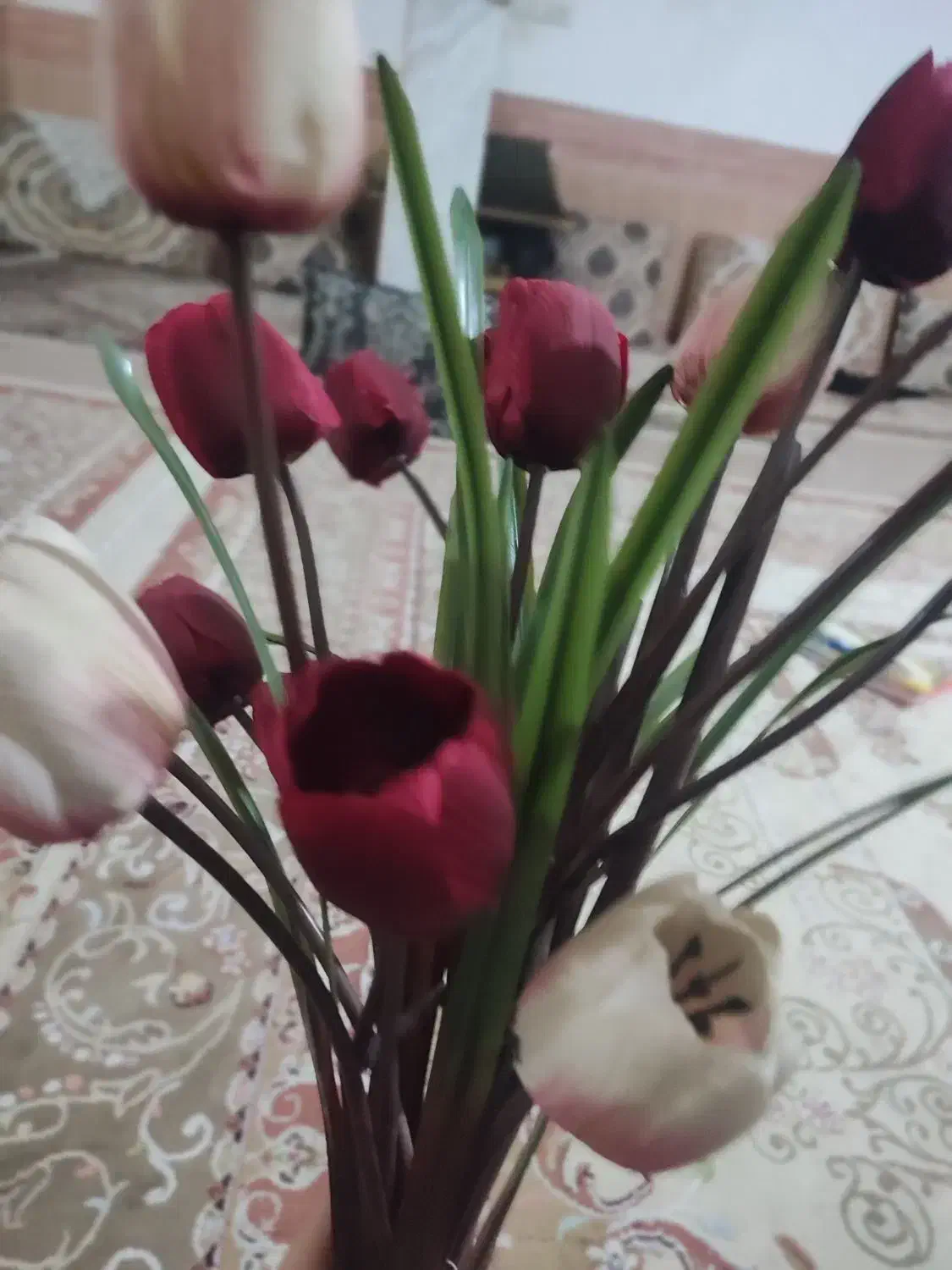 گل لاله|گل مصنوعی|قم, شهر قائم|دیوار