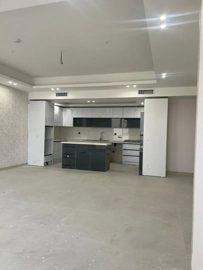 109متر رونیکا کوهک، بدون مشرف