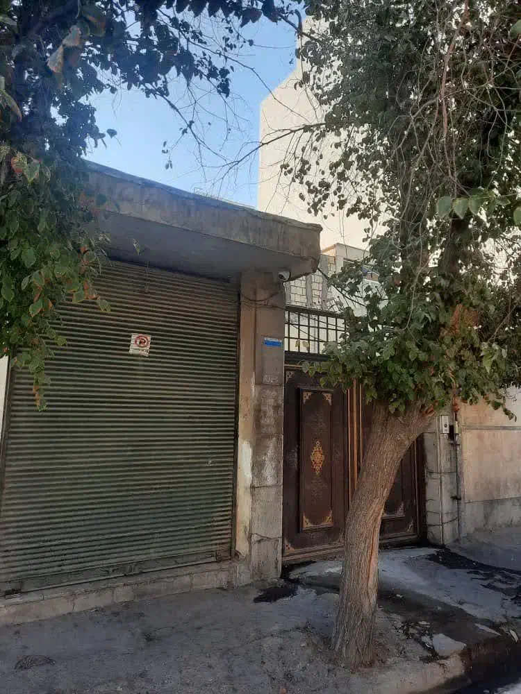 125 متری ویلایی تجاری شهید بهشتی زیر قیمت|فروش خانه و ویلا|قم, ژاندارمها|دیوار