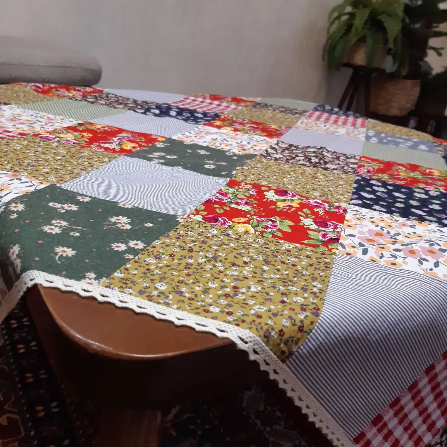 رومیزی|پرده، رانر، رومیزی|بومهن, |دیوار