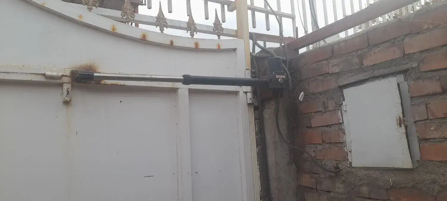 تعمیر ونصب در بهای کرکره برقی وسکوریت وجک|خدمات پیشه و مهارت|کرمان, |دیوار