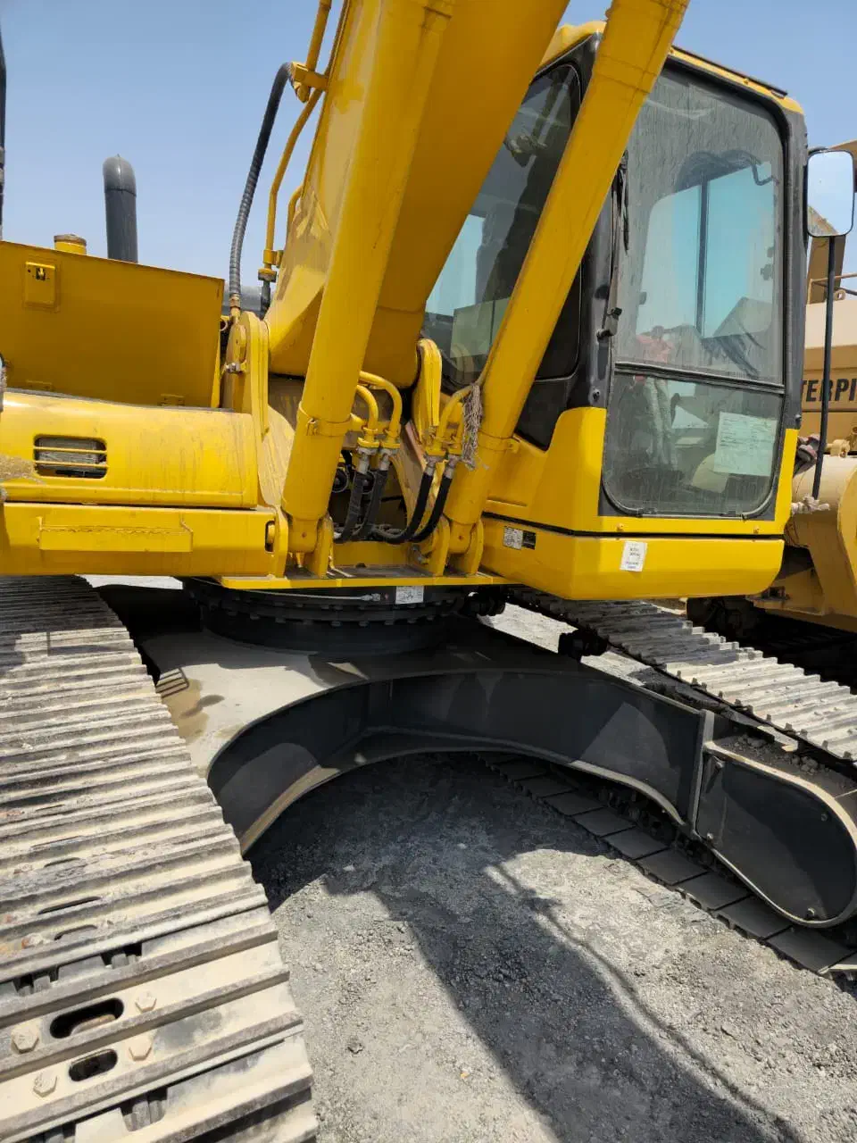 اجاره بیل مکانیکی زنجیری 220|خدمات حمل و نقل|دوگنبدان, |دیوار