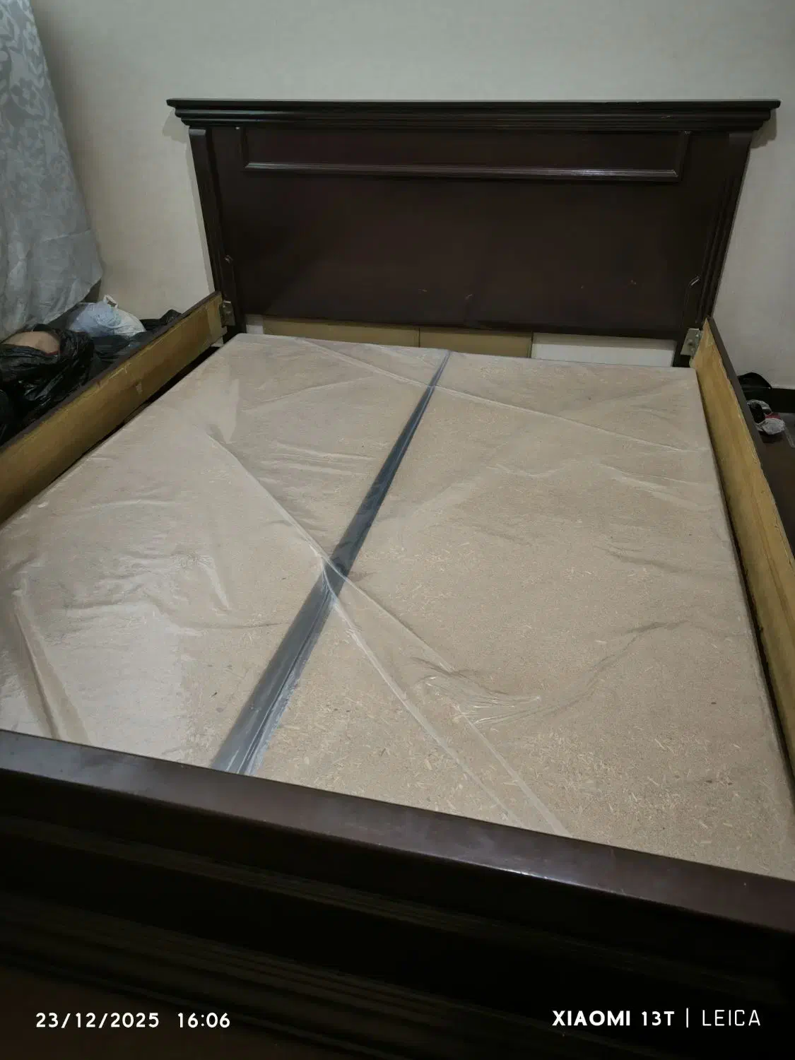 یک عدد قاب تختخواب دونفره فروشی|تخت و سرویس خواب|ری, سیزده آبان|دیوار