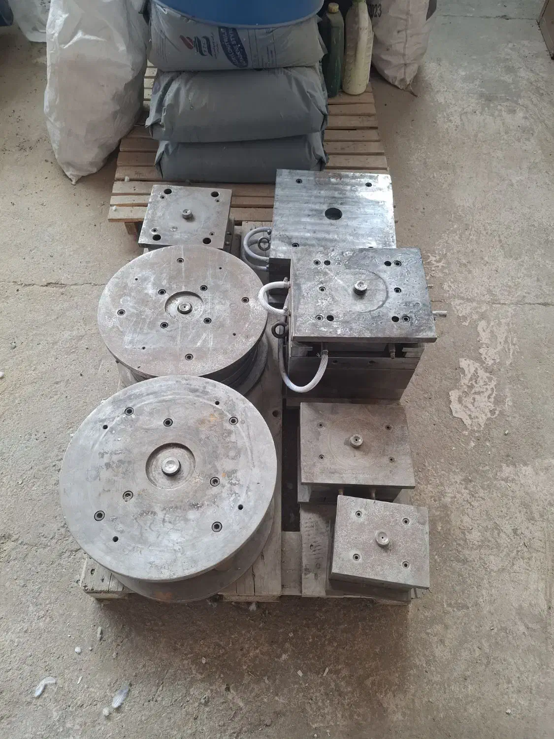 قالب تزریق پلاستیک|ماشین‌آلات صنعتی|شهریار, شهریار|دیوار