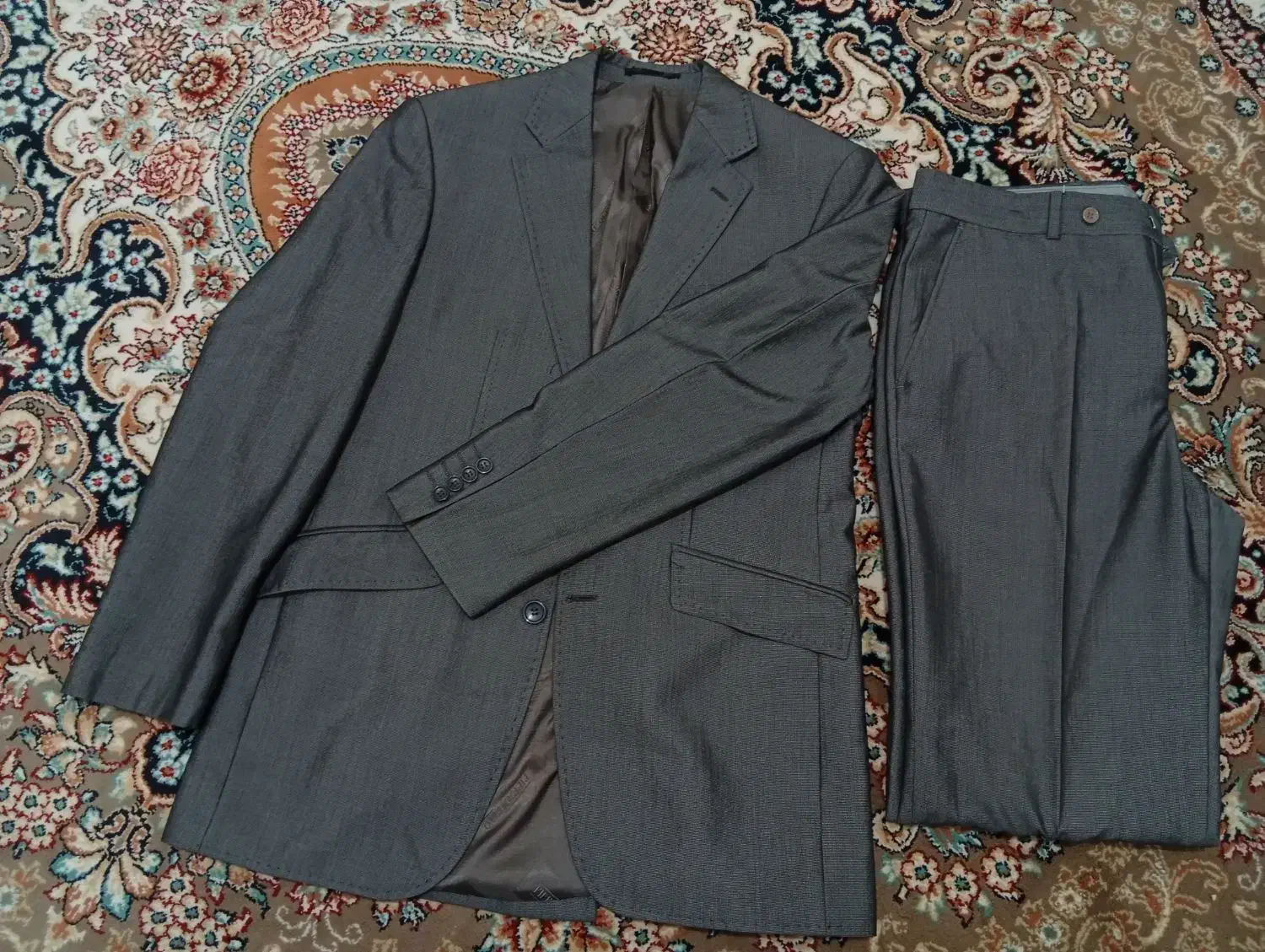 کت و شلوار در حد نو|لباس|مهاباد (آذربایجان غربی), |دیوار