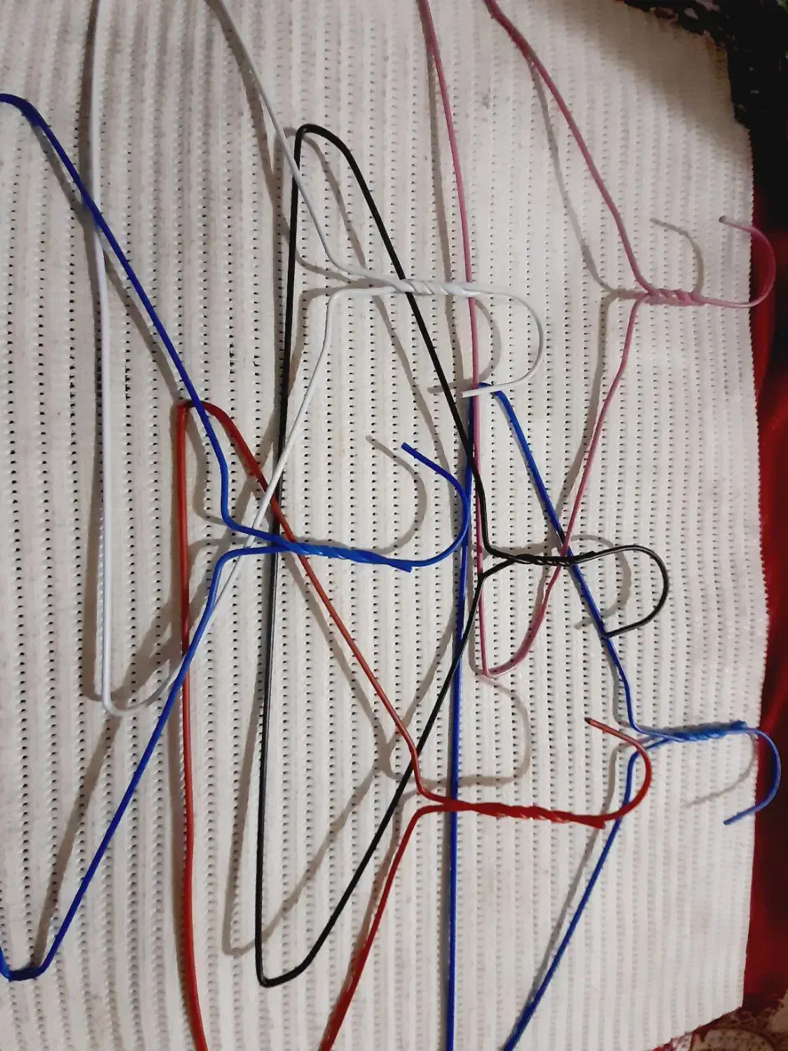 اویز لباس|بندرخت و رخت‌آویز|ورامین, خیر آباد|دیوار