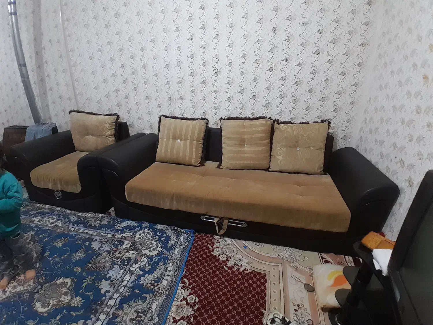 مبل راحتی ۷نفره چرم|مبلمان خانگی و میز عسلی|الشتر, |دیوار