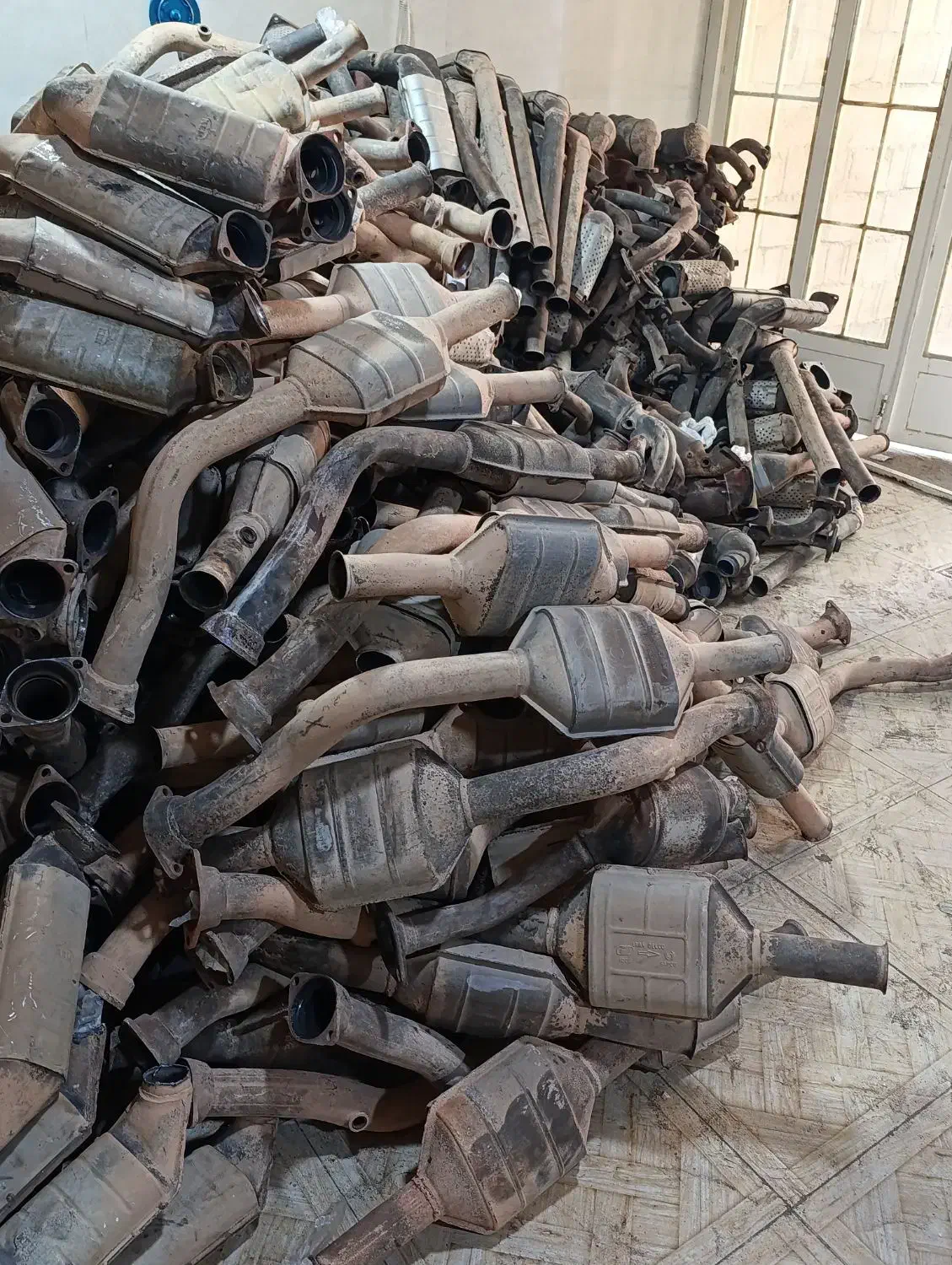 خرید و فروش کاتالیزور و خاک|قطعات یدکی و لوازم جانبی|شیراز, درکی|دیوار