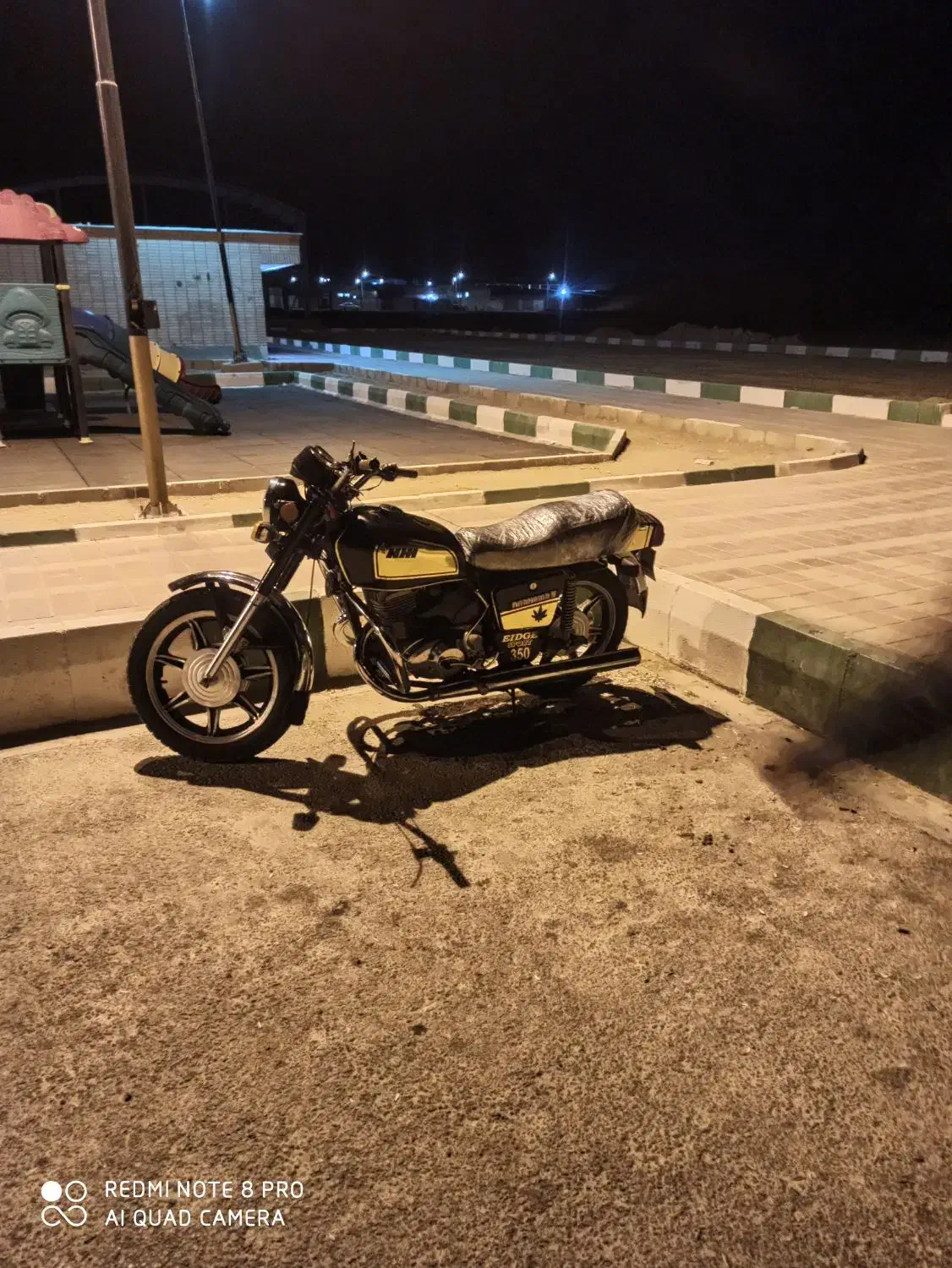 ایژ|موتورسیکلت|دهاقان, |دیوار