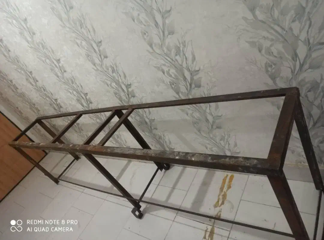 چهار پایه بزرگ|صندلی و نیمکت|زاهدان, |دیوار