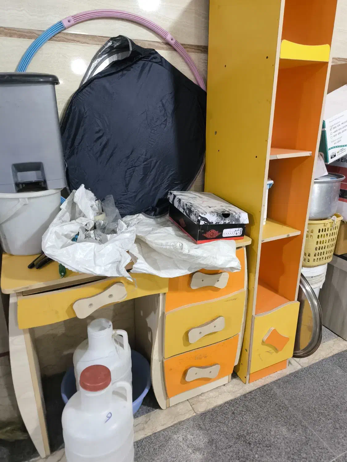 میز تحریر و کتابخانه|میز تحریر و کامپیوتر|قرچک, شهرک طلائیه|دیوار