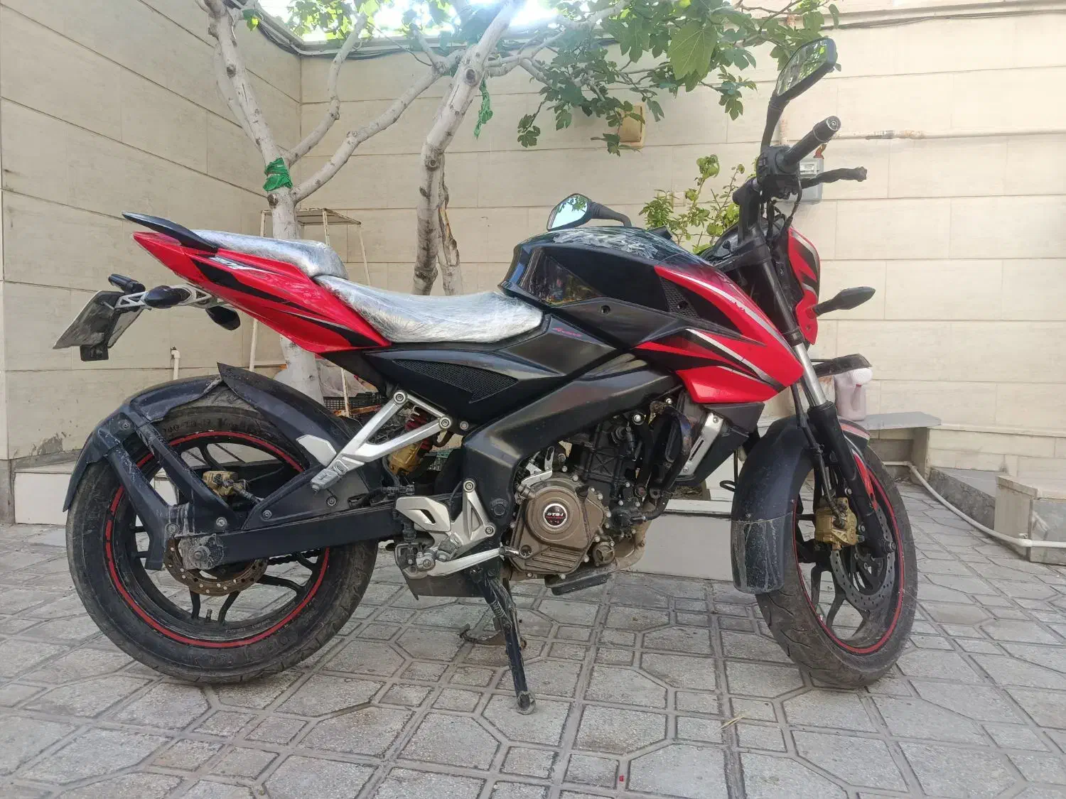 ns200|موتورسیکلت|ساوه, |دیوار