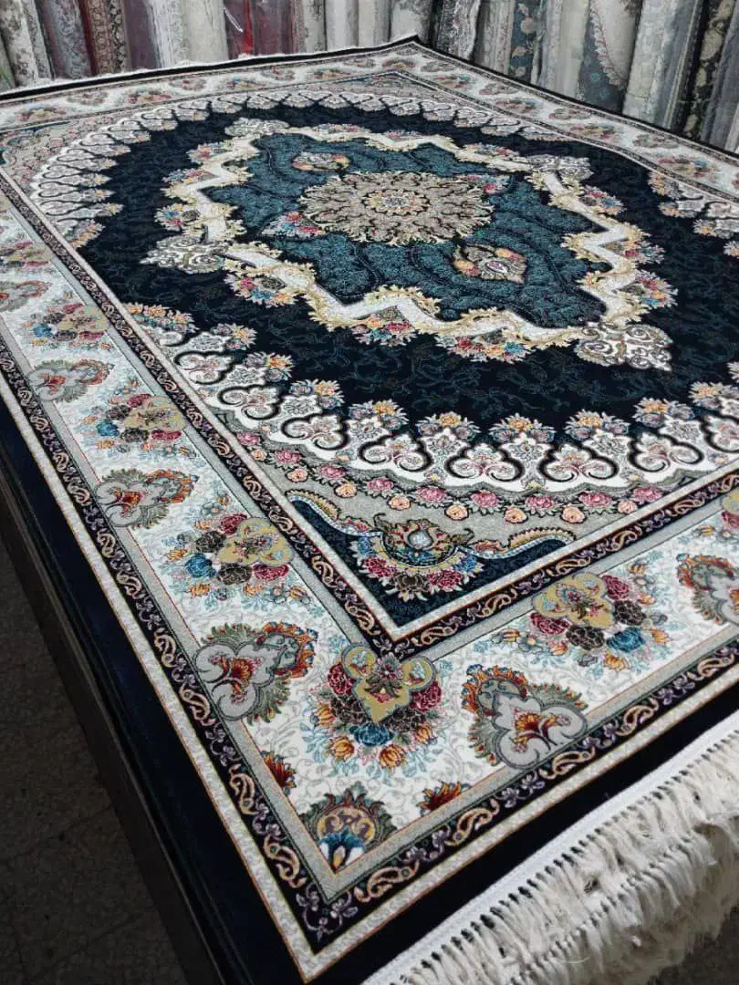 فرش 12 متری / 700 شانه/تمام نخ / ارسال یزد|فرش|یزد, |دیوار