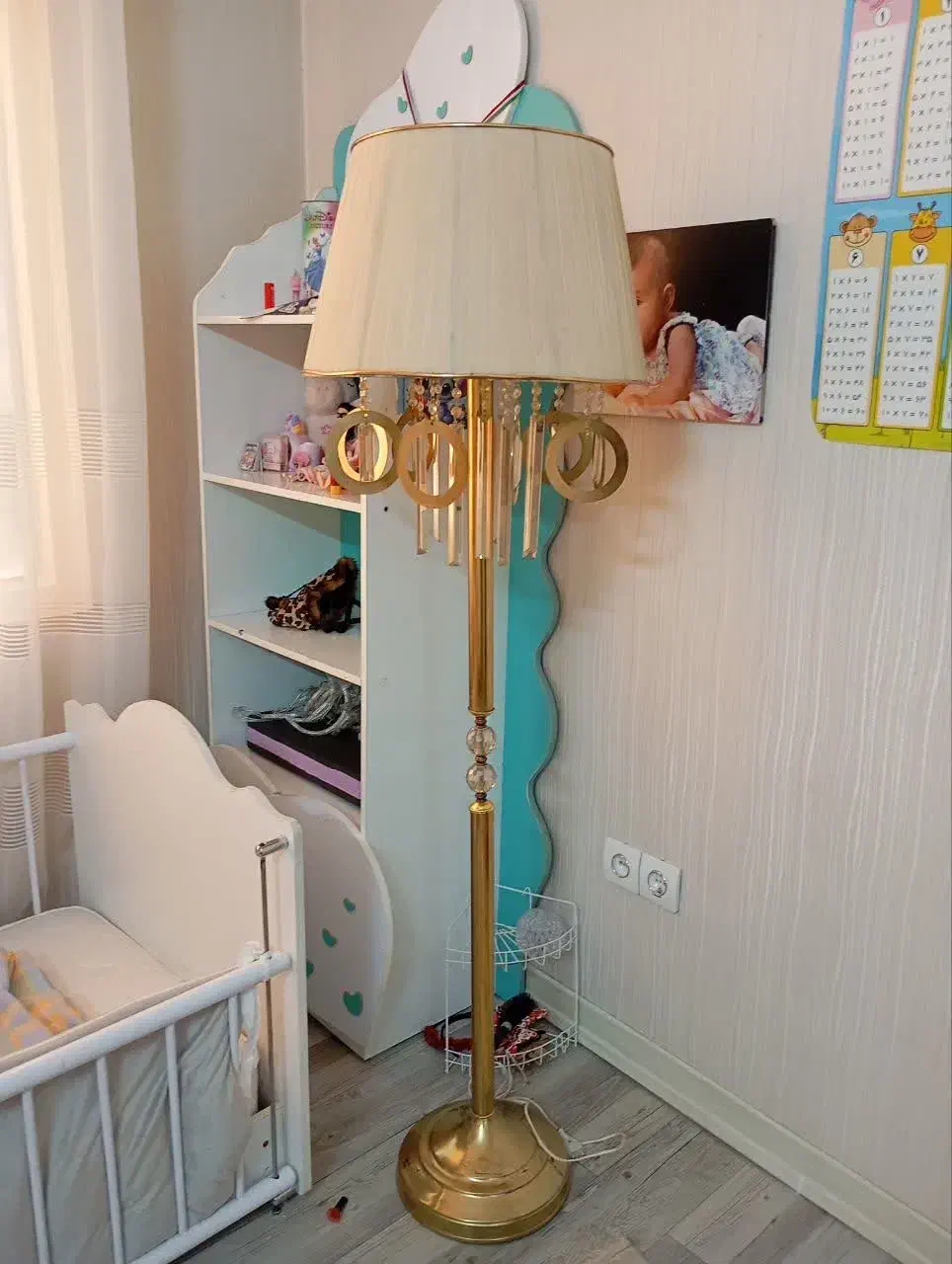 لوستر پایه|لوستر و چراغ آویز|مشهد, مشکینی (شهرک غرب)|دیوار