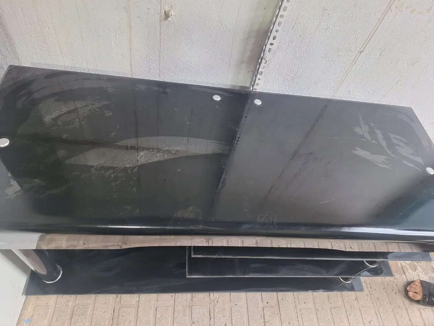 میز در حد نو|میز تلویزیون|فولادشهر, A4|دیوار