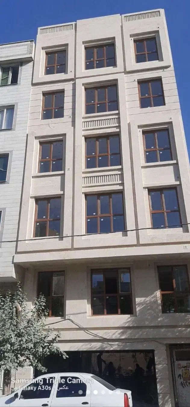 نصاب  تعمیرات و ریگلاژ و درز گیری درب و پنجره UPVC|خدمات پیشه و مهارت|اردبیل, |دیوار