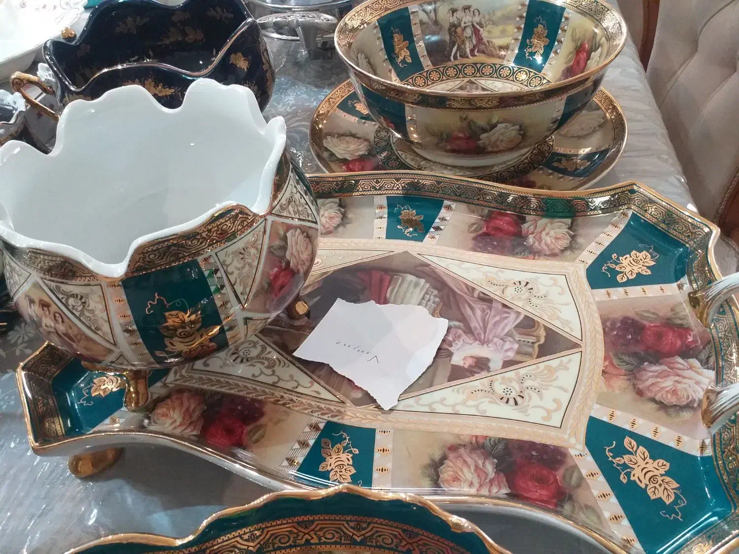 سرویس پذیرایی لوکس|ظروف سرو و پذیرایی|اردبیل, |دیوار