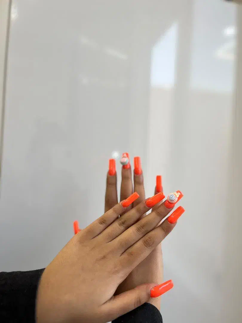 مدل ناخن رایگان|خدمات آرایشگری و زیبایی|ری, سرتخت|دیوار