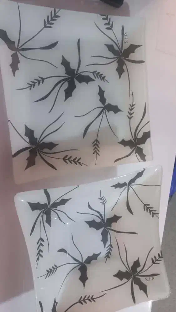 سینی چای خوری .دوتاکاسه میوه خوری بزرگ|ظروف سرو و پذیرایی|مرودشت, ثبت احوال|دیوار