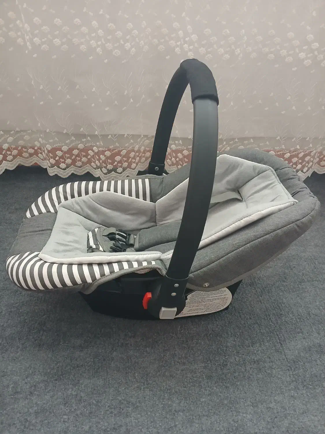 کریر کاملا سالم|کالسکه و لوازم جانبی|قم, ولیعصر|دیوار