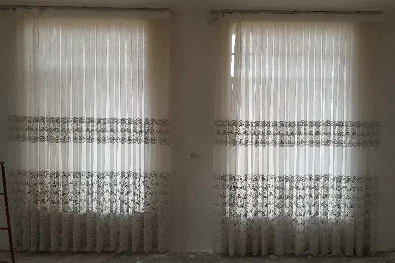 پرده|پرده، رانر، رومیزی|روانسر, |دیوار