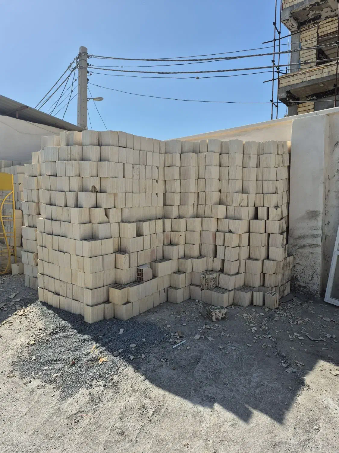 تولید بلوک و تیرچه و کلیه مصالح ساختمانی|مصالح و تجهیزات ساختمان|بندرعباس, |دیوار