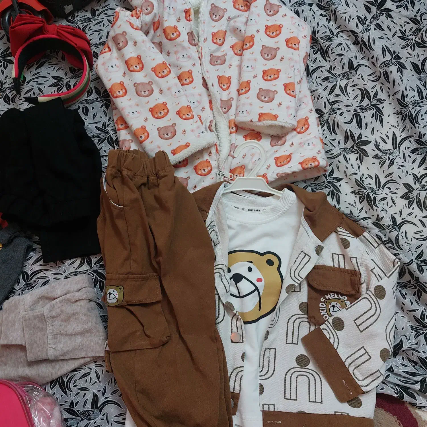 لباس زیاد|کفش و لباس بچه|قم, زنبیل آباد|دیوار