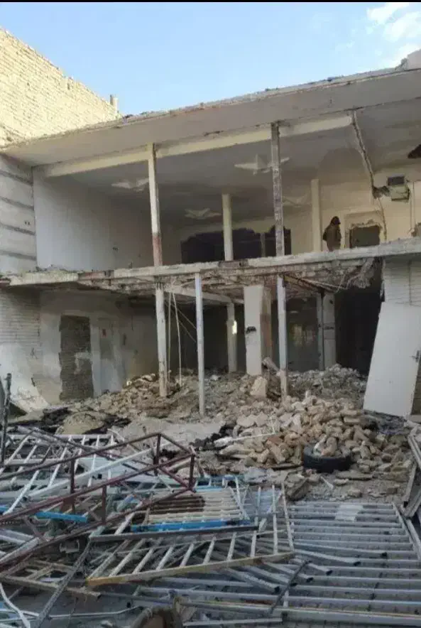 تخریب ساختمان با اکیپ کامل|خدمات پیشه و مهارت|نمین, |دیوار